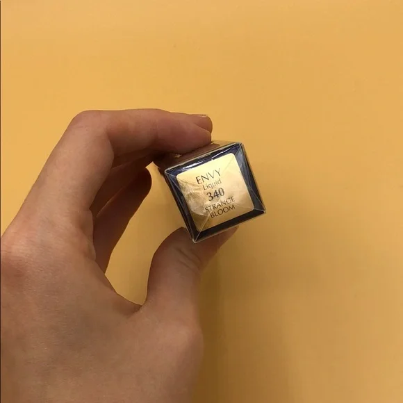 FINAL PRICE DROP New Estée Lauder Pure Color Envy Liquid Lip Potion - Picture 3 of 6